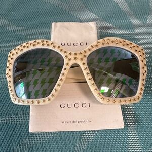 NWBox Gucci Ivory Star-Studded lightning bolt lenses